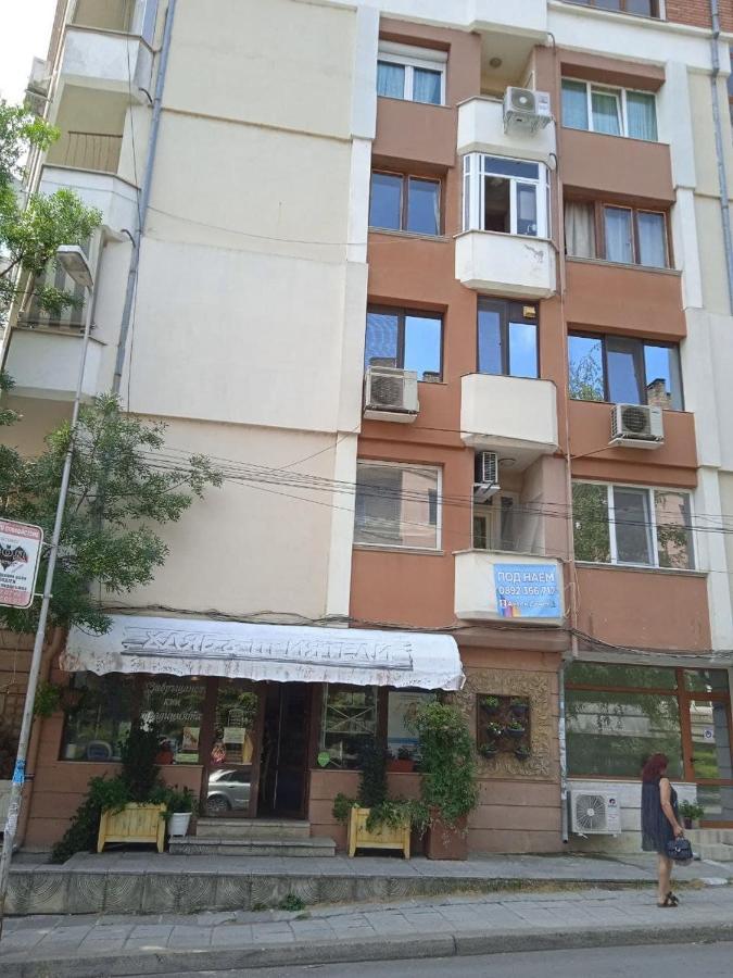 Джессика Апартмент Veliko Tŭrnovo Eksteriør bilde